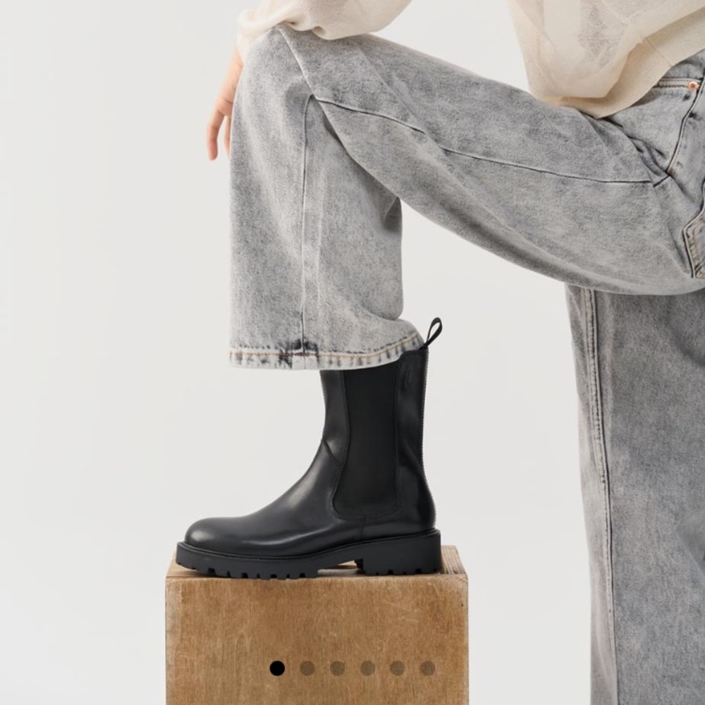 Vagabond Kenova Chelsea boots